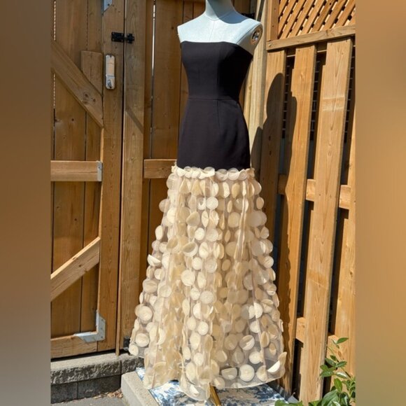 🆕 BRONX & BANCO 🧿 NWOT Harper Strapless Beige and Black Gown, Sz XS US 2 - Picture 5 of 15